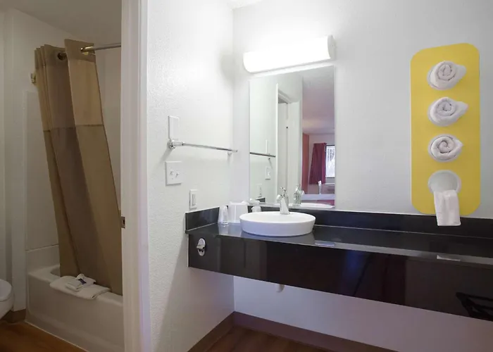Hotel 6-kingman, Az - Route 66 West 3*