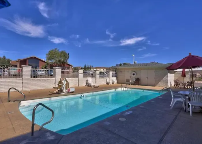 Hotel 6-kingman, Az - Route 66 West 3*