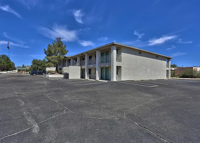 Hotel 6-kingman, Az - Route 66 West 3*